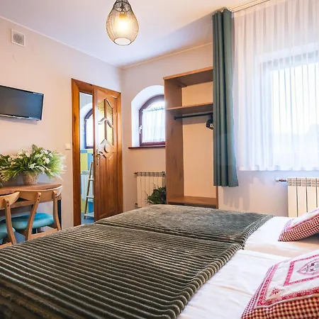 Maria 3 Bed & Breakfast